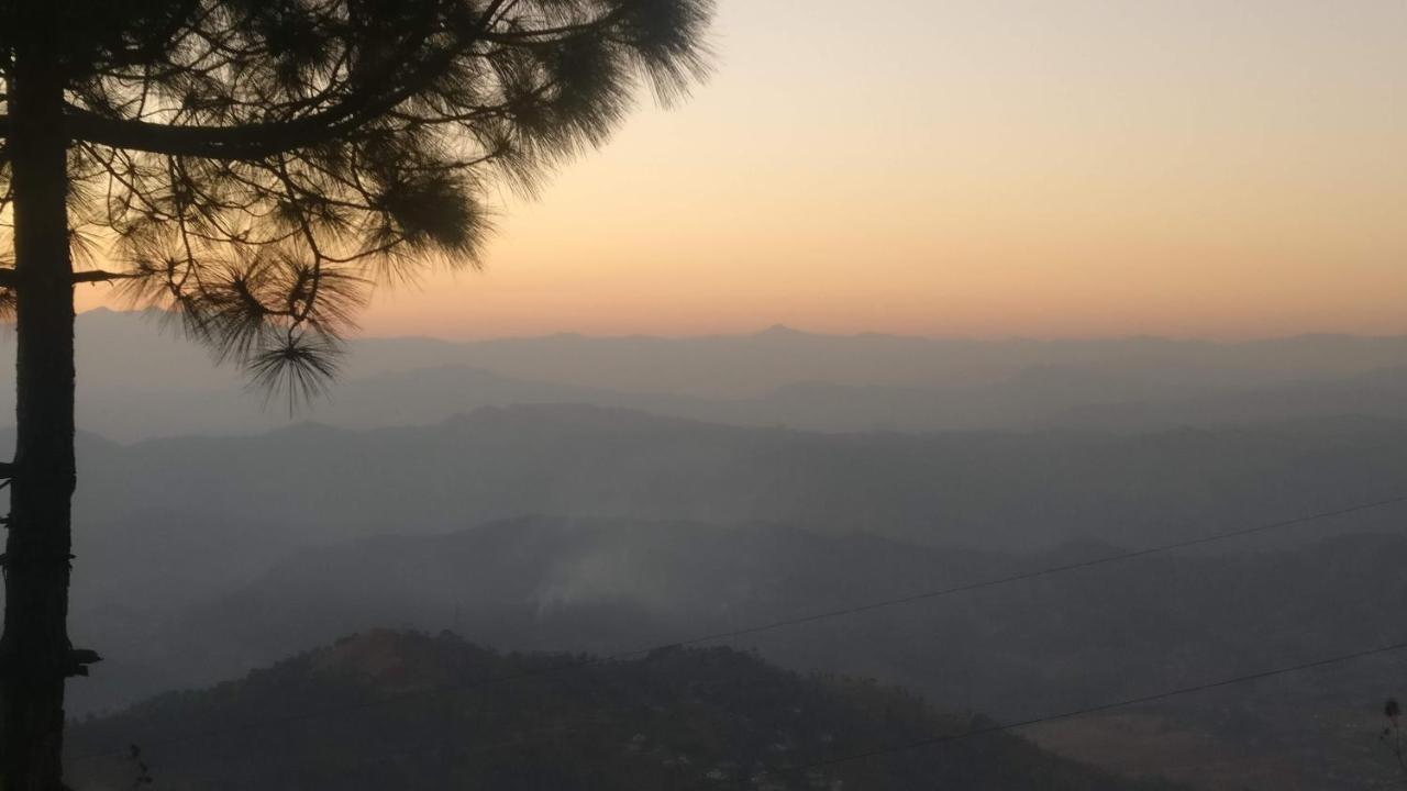 Meraki - Entire 3Bhk Villa With Himalayan Views Ránikhet Kültér fotó